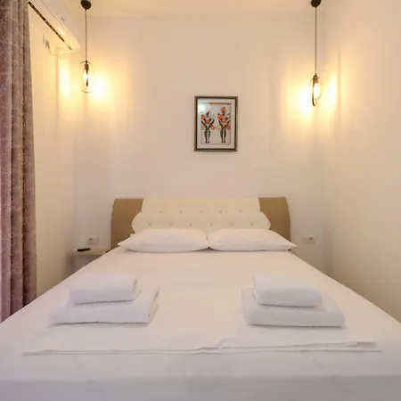 Anhel Apartment *